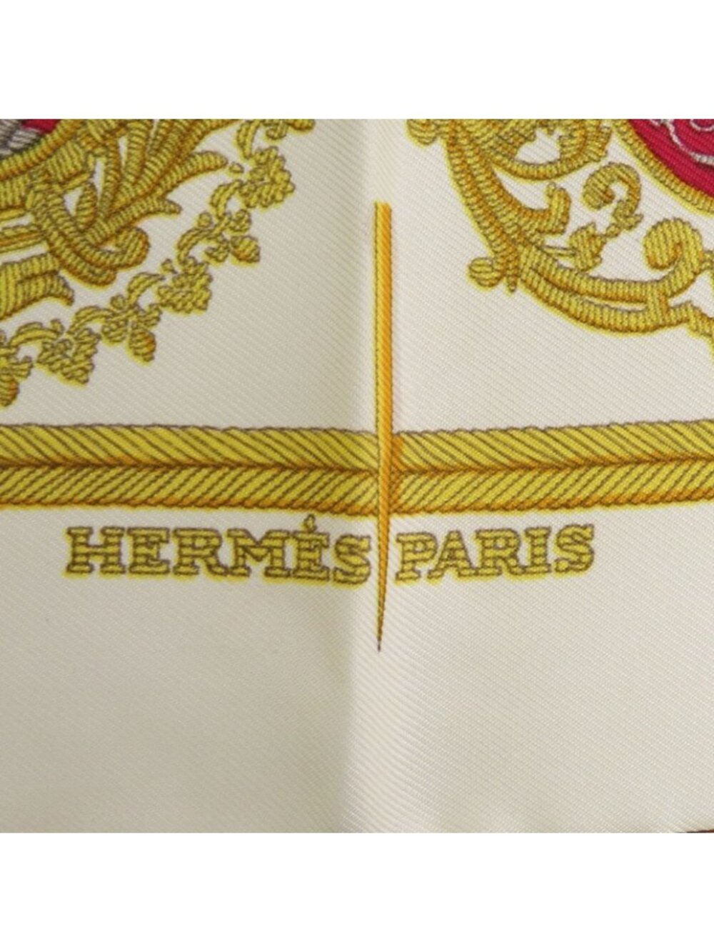 Hermes Carre 45 Petit Paris Coat Of Arms LES Armes de Silk Cream - Picture 4 of 5